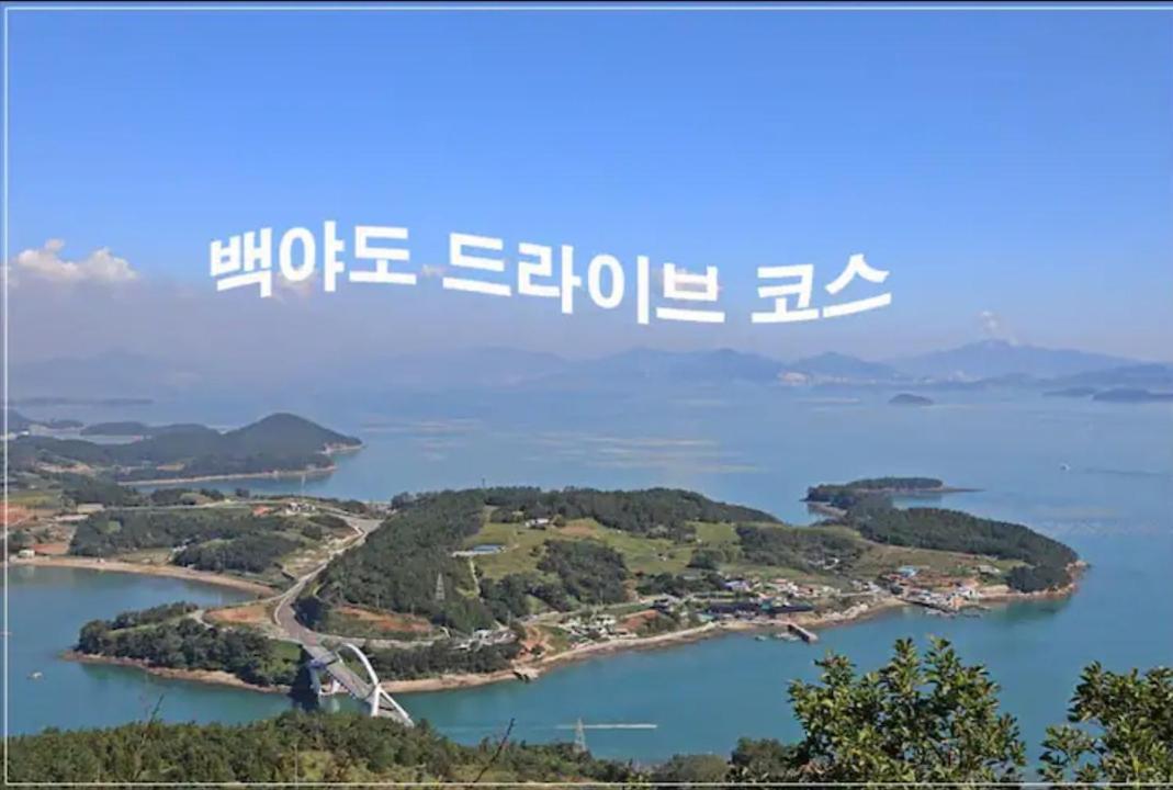 The Castle Ocean Suite Yeosu Ngoại thất bức ảnh
